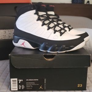 COPY - Wife shoes sized changed after pregnancy.